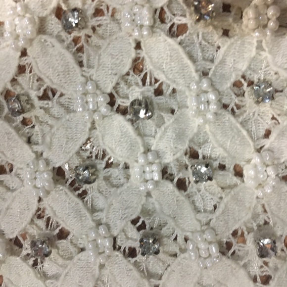 Lace tank top M w/ rhinestone and bead detail - Picture 2 of 5